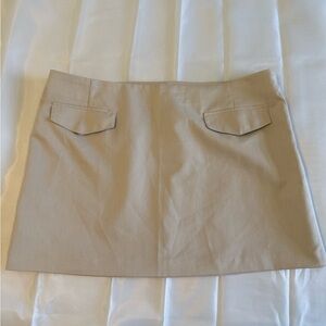 NWT DIVIDED Light Beige A-Line Mini Skirt with Concealed Zipper
